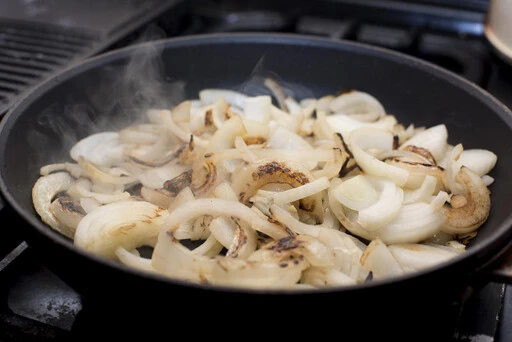 Deep Frying of Onion For a Delicious Food